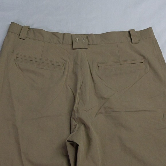 Under armour 40‎ x 9" Khaki 1201015 Bent Grass Golf Shorts - Picture 6 of 7